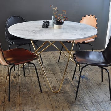 Big O Table -ruokapöytä - marmori indio, messinkijalusta - OX Denmarq