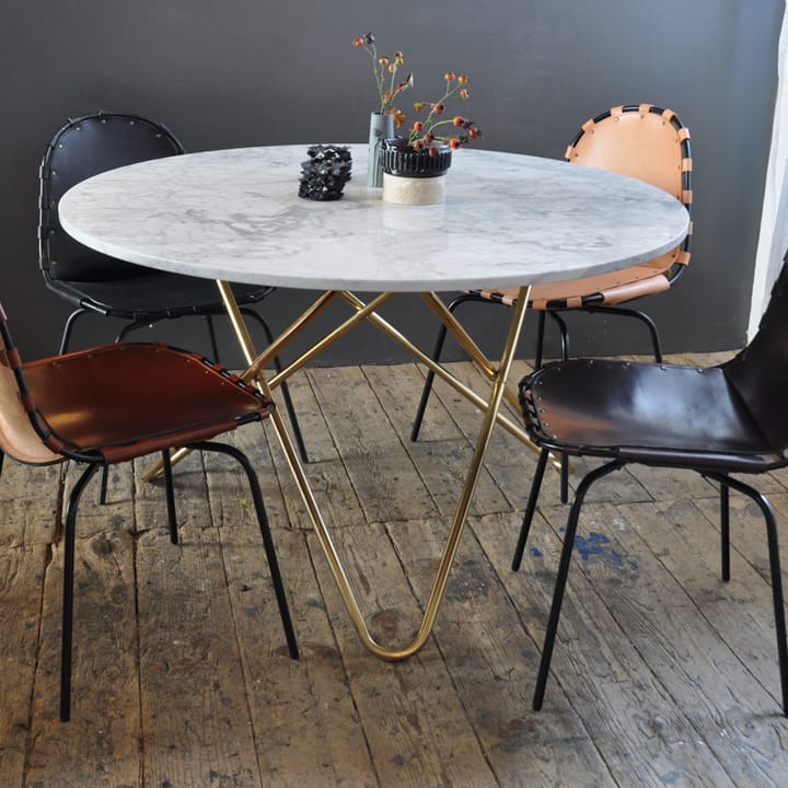 Big O Table -ruokapöytä, marmori indio, messinkijalusta OX Denmarq
