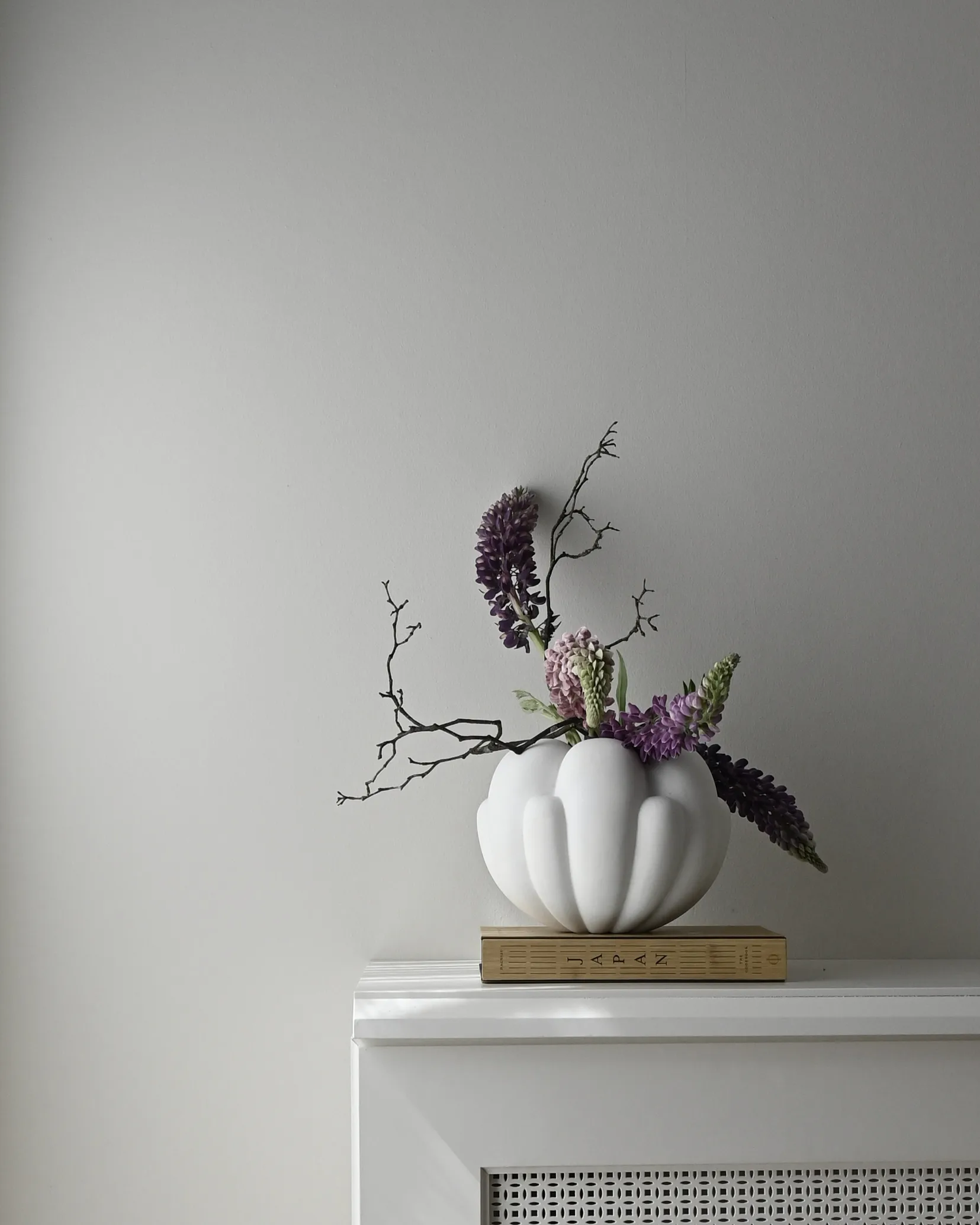 Bloom maljakko petit 22,5x24 cm, Bone white 101 Copenhagen