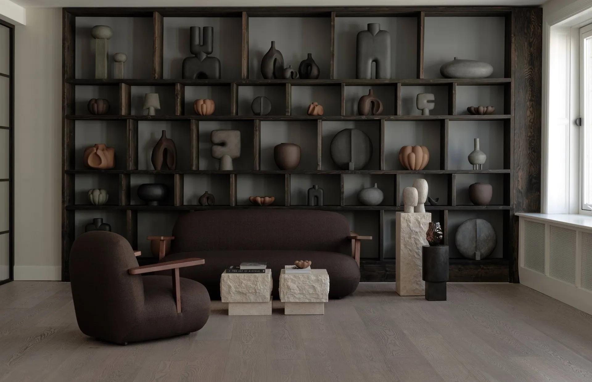 Toe chair nojatuoli käsinojilla, Classic brown oak-dark brown 101 Copenhagen