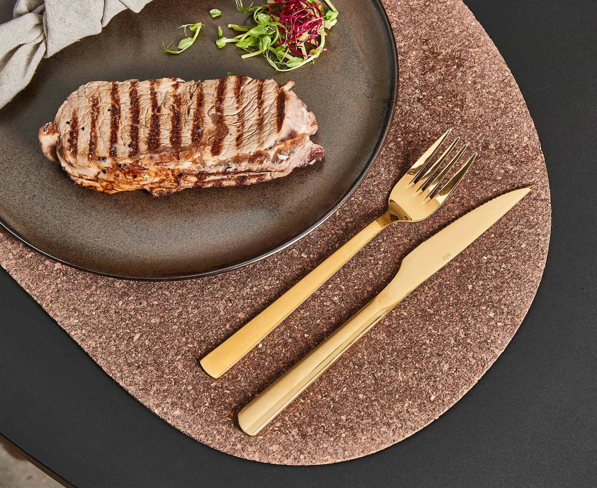 Raw grilliaterimet 8 osaa, Kulta Aida