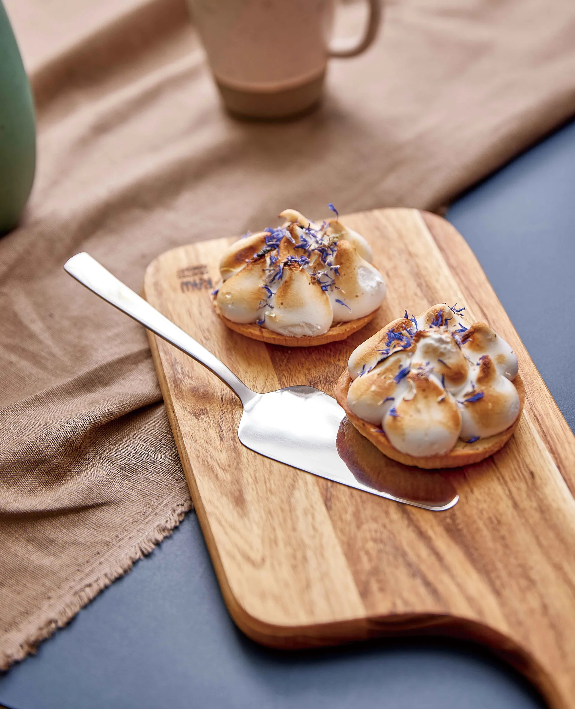 Raw kakkulapio, Ruostumaton teräs Aida