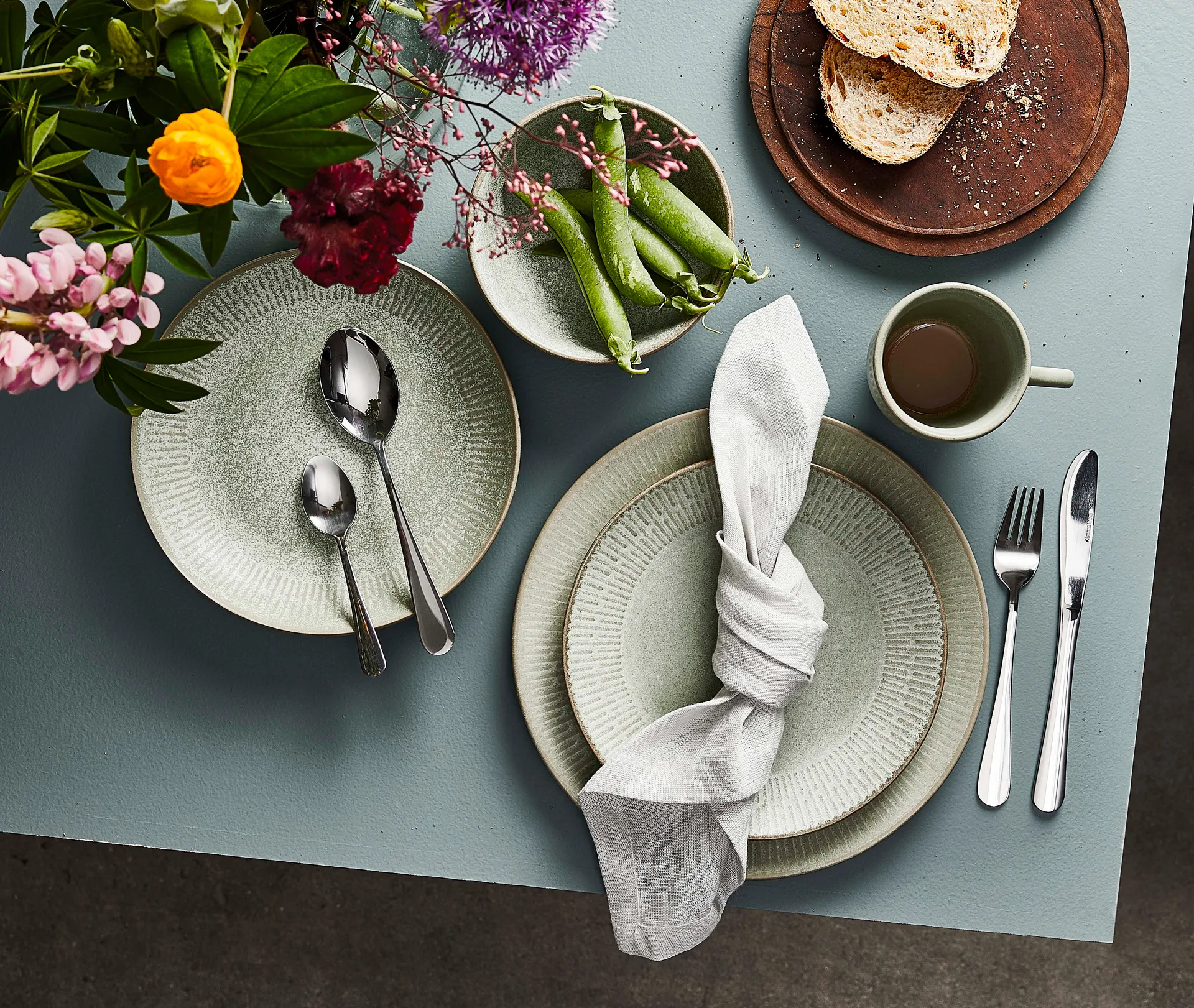 Relief lautanen 22 cm, Vihreä Aida