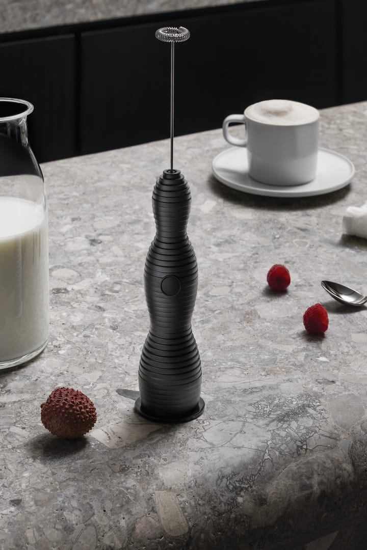 Pulcina maidonvaahdotin 27,5 cm, Musta Alessi