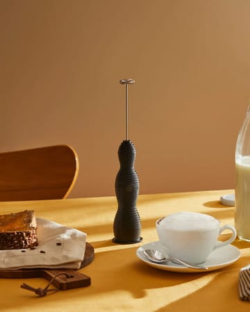 Pulcina maidonvaahdotin 27,5 cm - Musta - Alessi