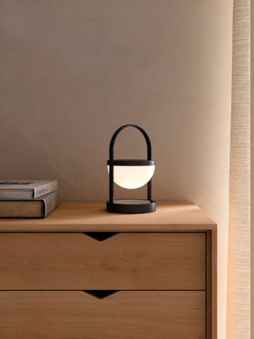 A-Flash kannettava pöytälamppu 22 cm - Musta - Andersen Furniture