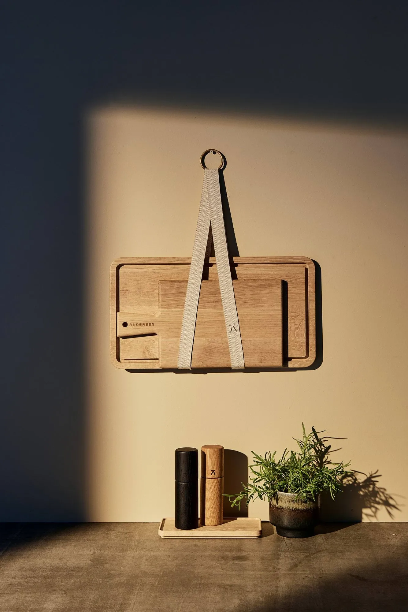 Andersen tiiliteline, Puuvilla-messinki Andersen Furniture