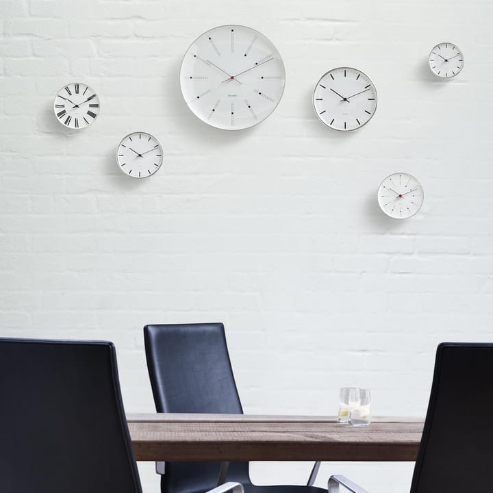 Arne Jacobsenin Bankers kello, Ø 120 mm Arne Jacobsen Clocks