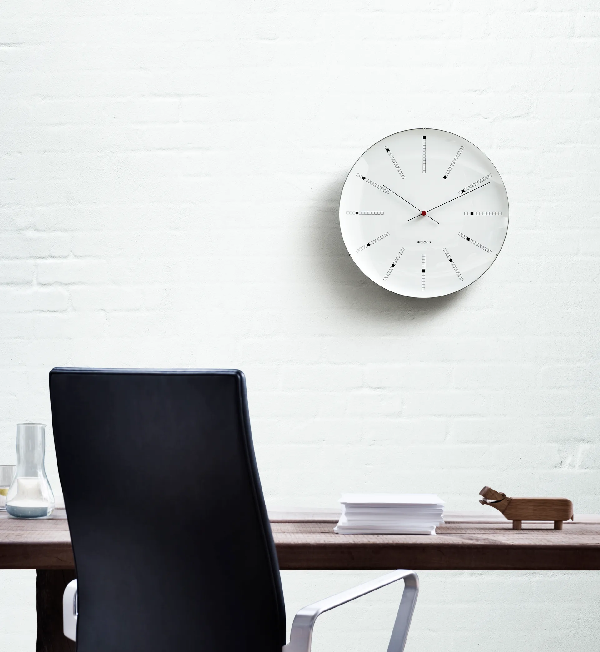 Arne Jacobsenin Bankers kello, Ø 290 mm Arne Jacobsen Clocks
