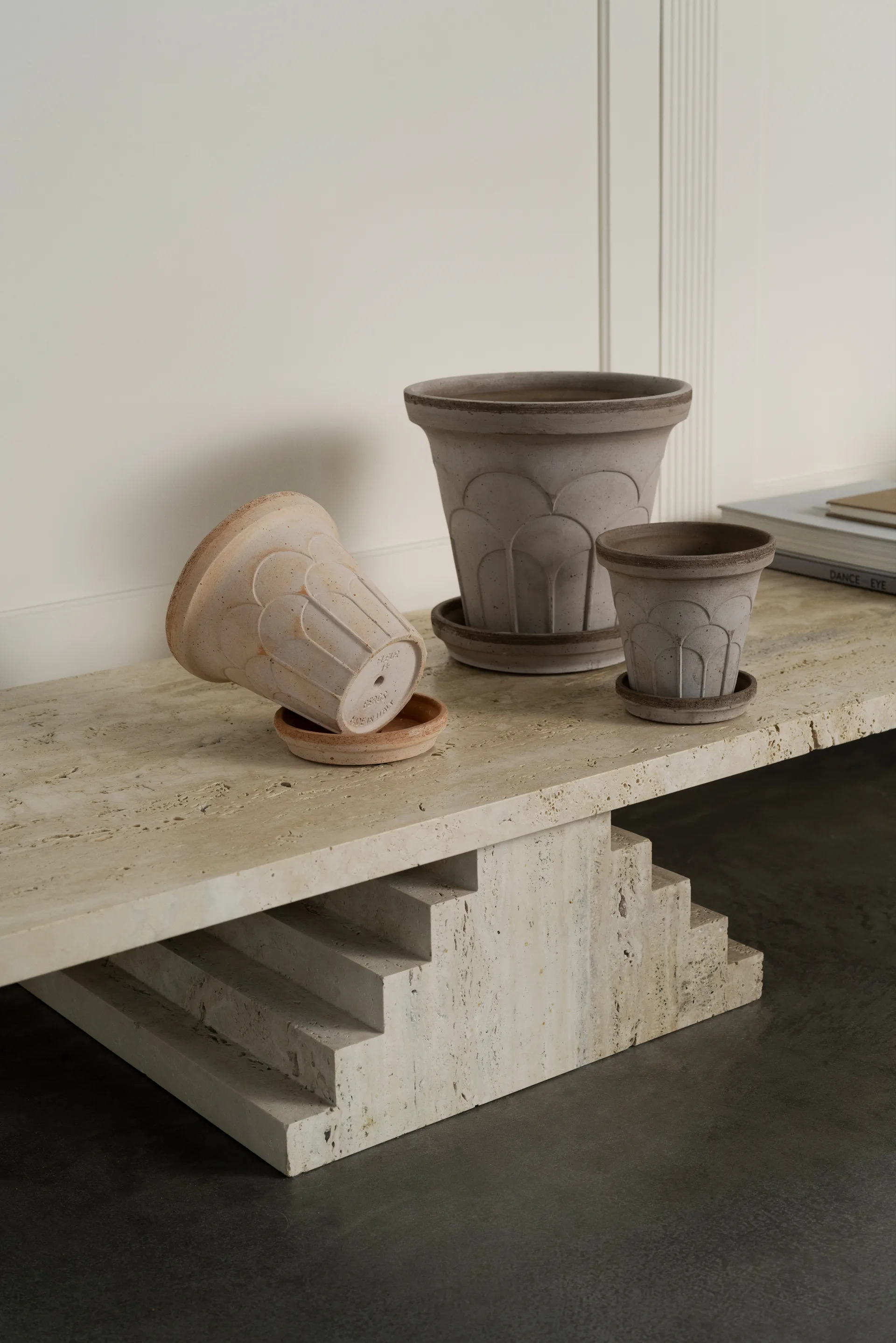 Fleur ruukku aluslautasella 2 osaa, Grey, Ø21 cm Bergs Potter