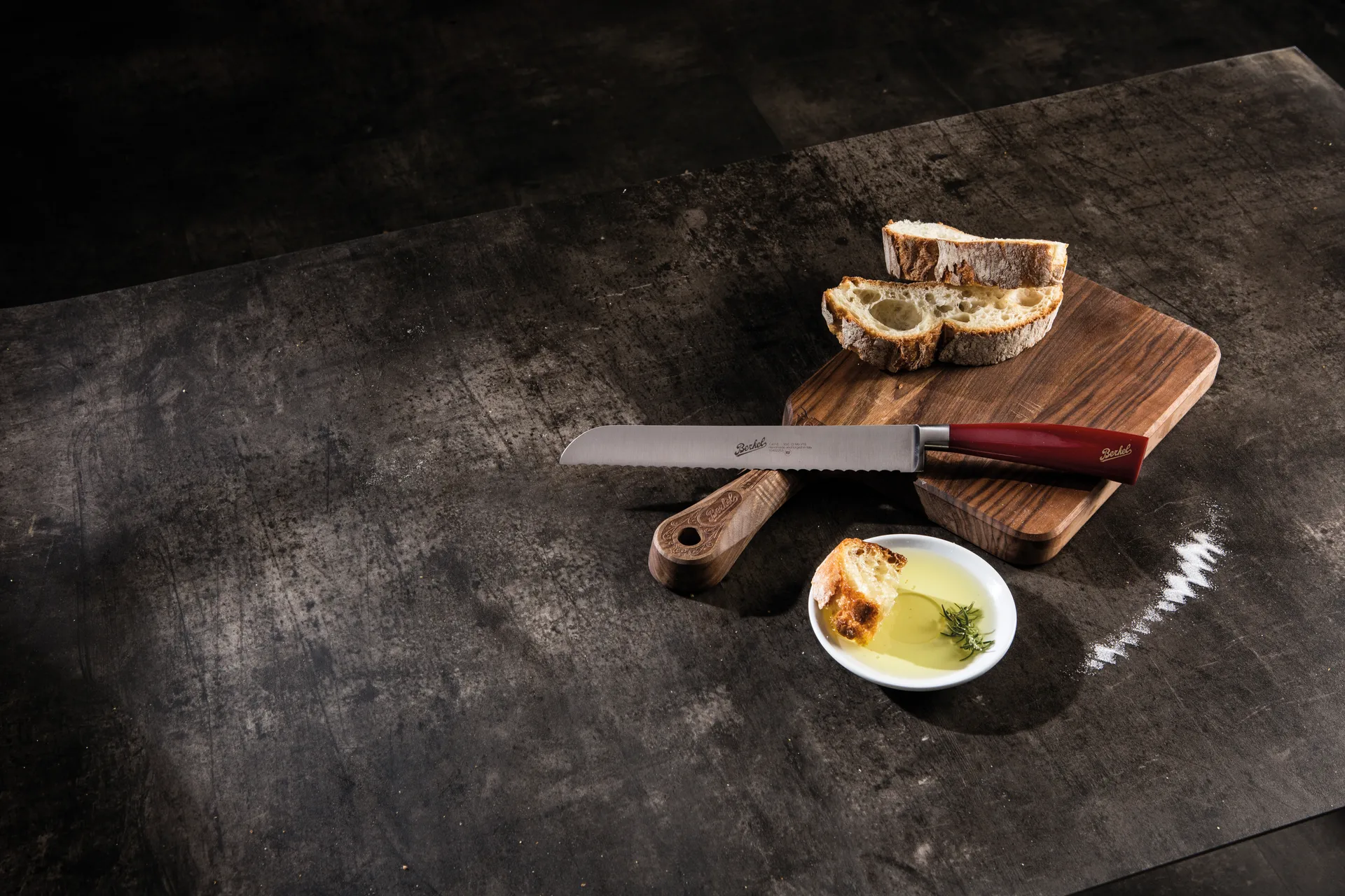 Elegance Red leipäveitsi, 22 cm Berkel