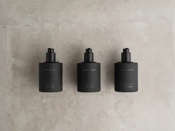 Kirei lasipullot seinätelineellä 3-pack - Smoke, pintakiinnitteinen - blomus