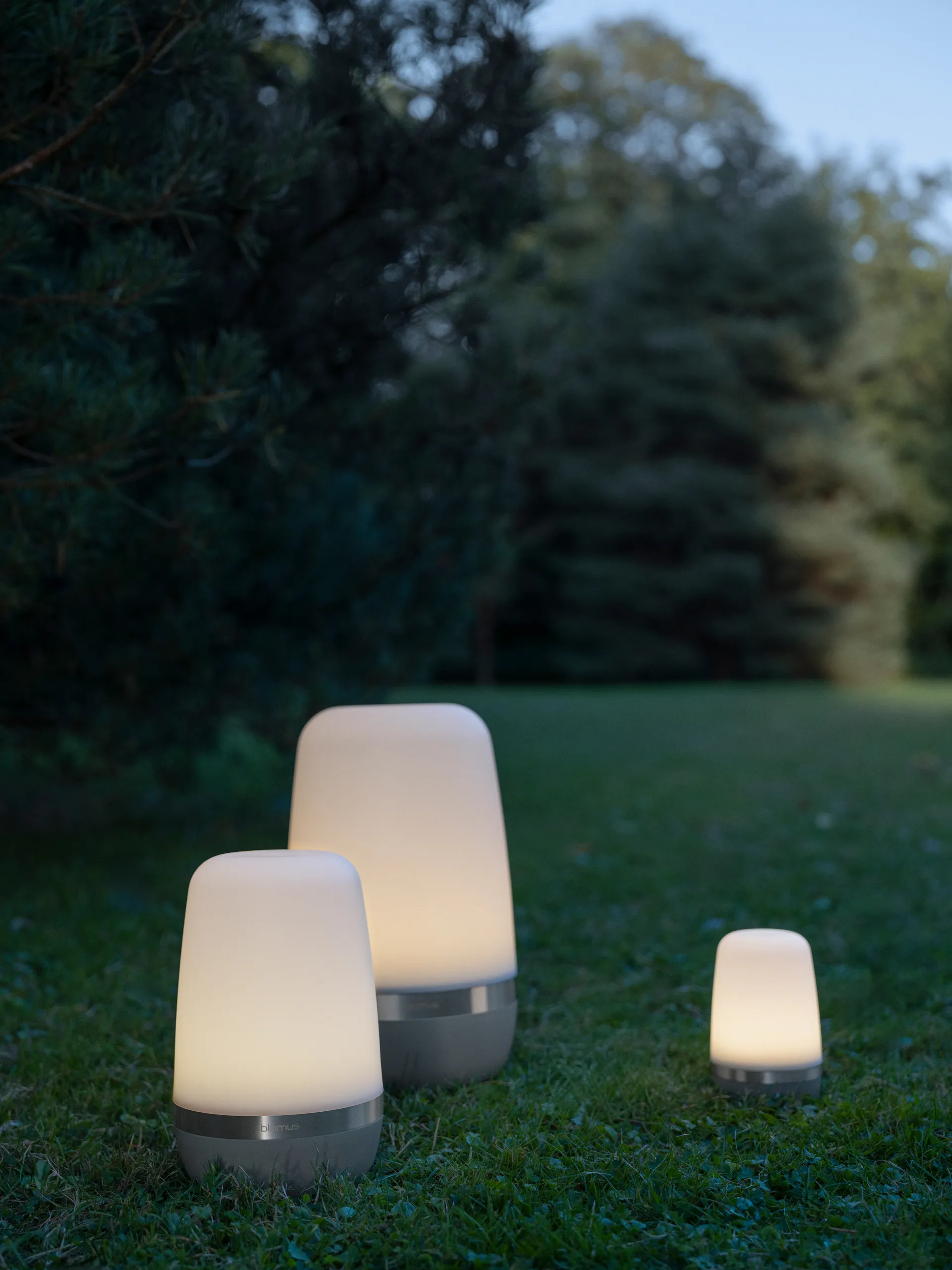 Spirit LED-lamppu M 15 cm, Mäntyharmaa blomus