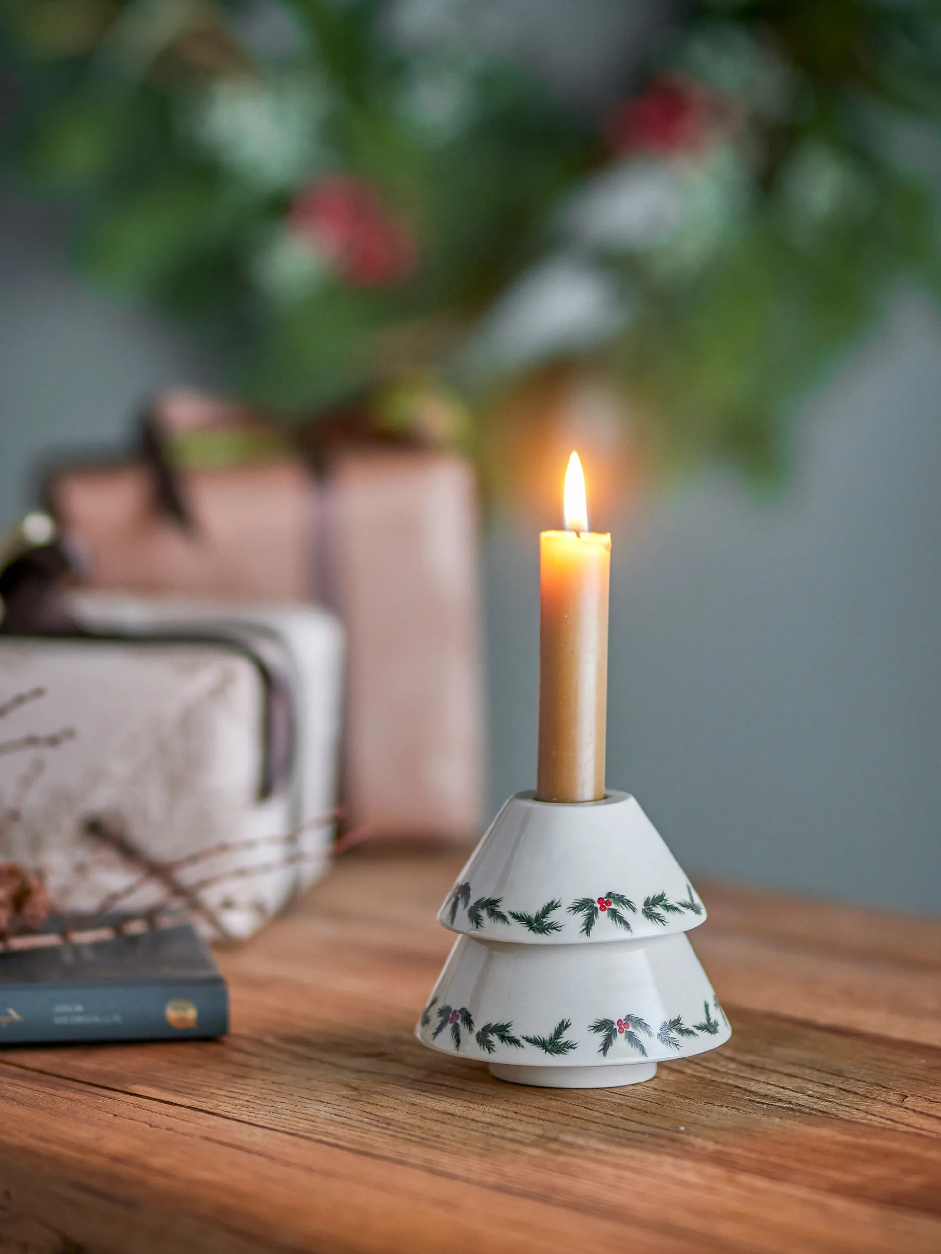 Berry kynttilänjalka Ø10 cm, Valkoinen Bloomingville