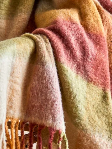 Hamisha torkkupeitto - Monivärinen, ruudullinen, 152x127 cm - Bloomingville