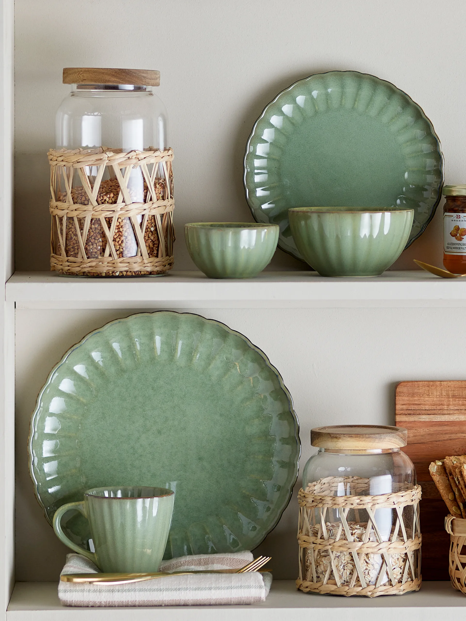 Latina lautanen Ø27 cm, Vaaleanvvihreä Bloomingville