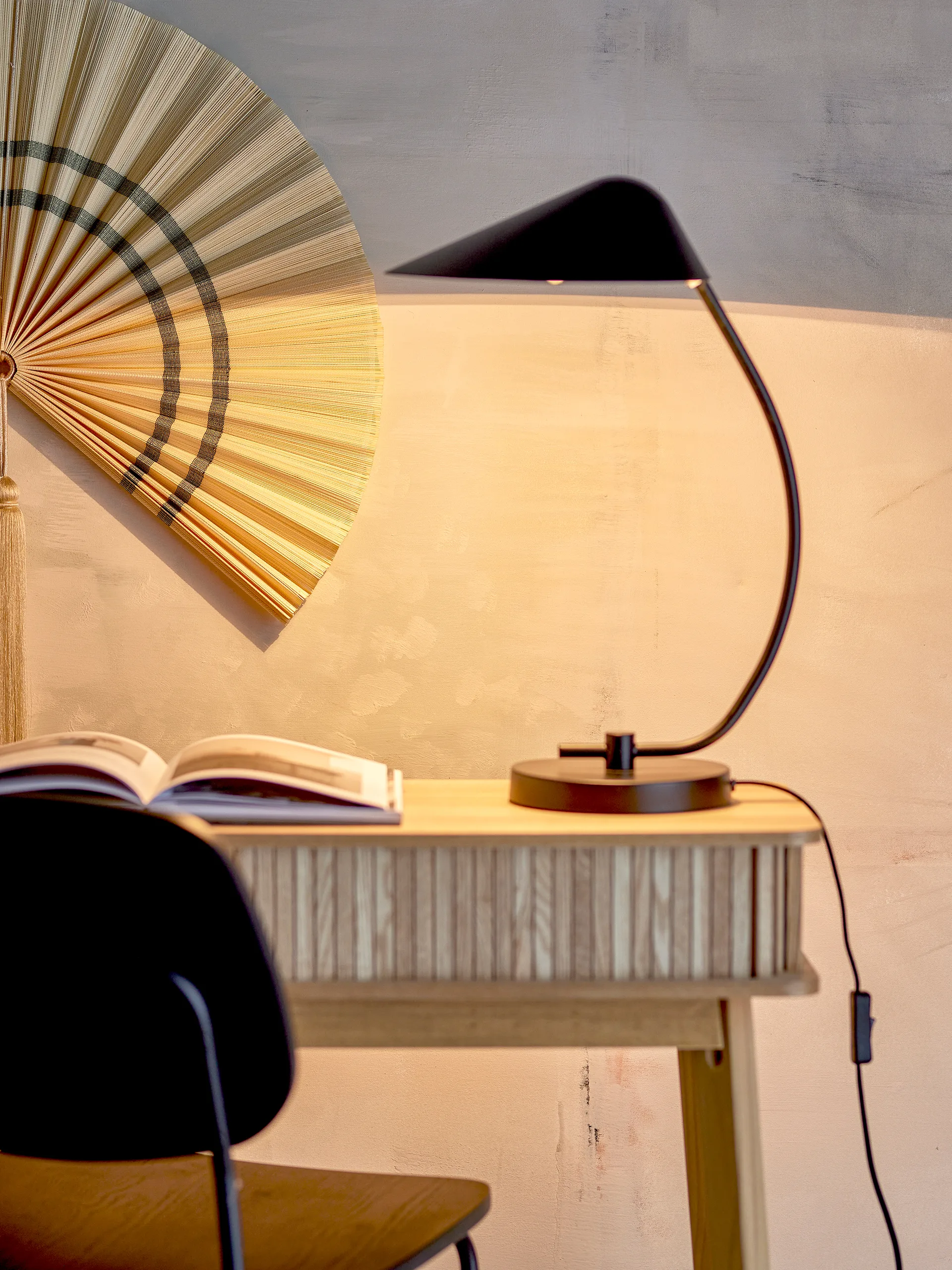 Nisella pöytälamppu 34x50 cm, Musta Bloomingville