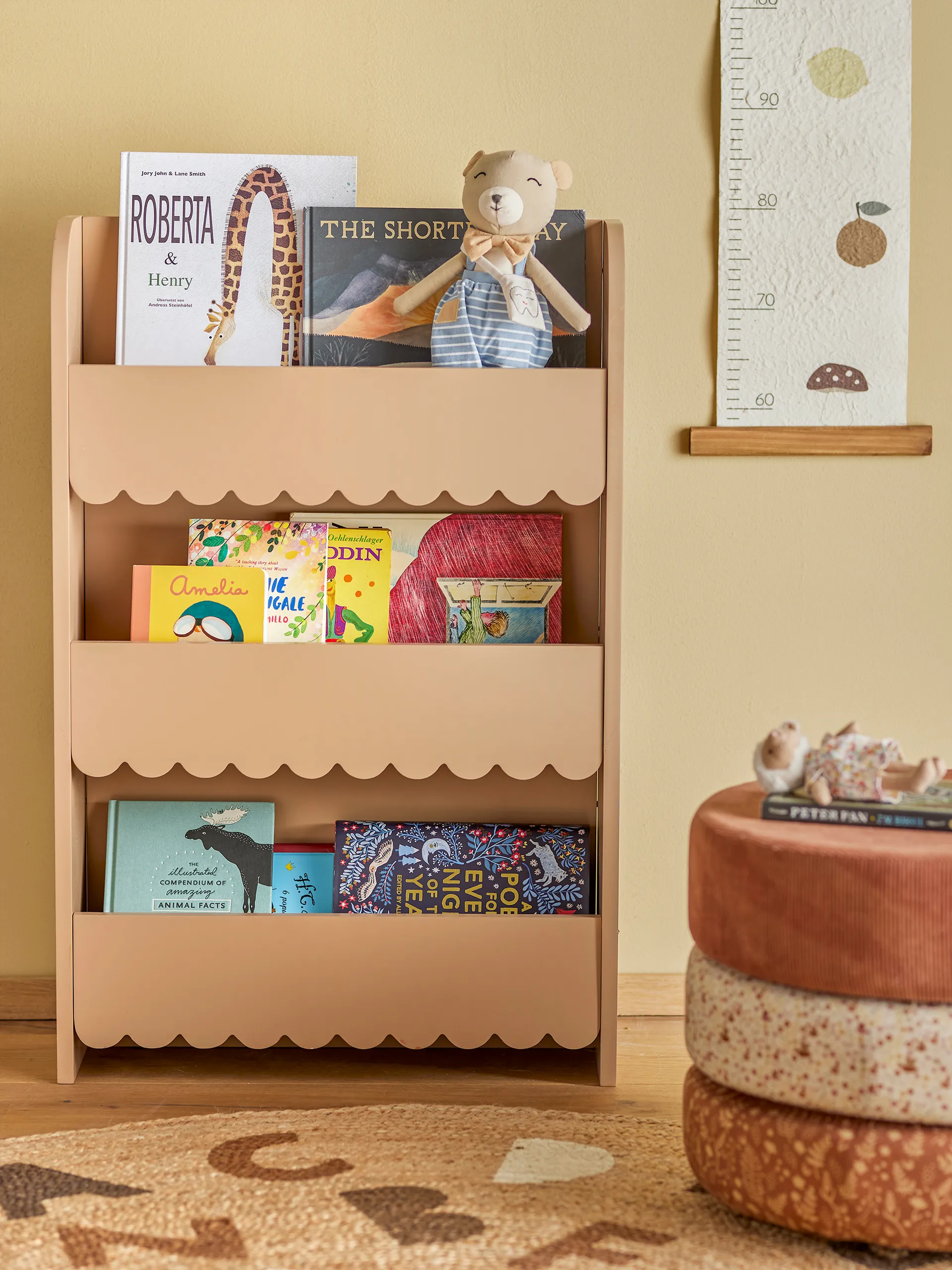 Salma kirjahylly, Brown Bloomingville