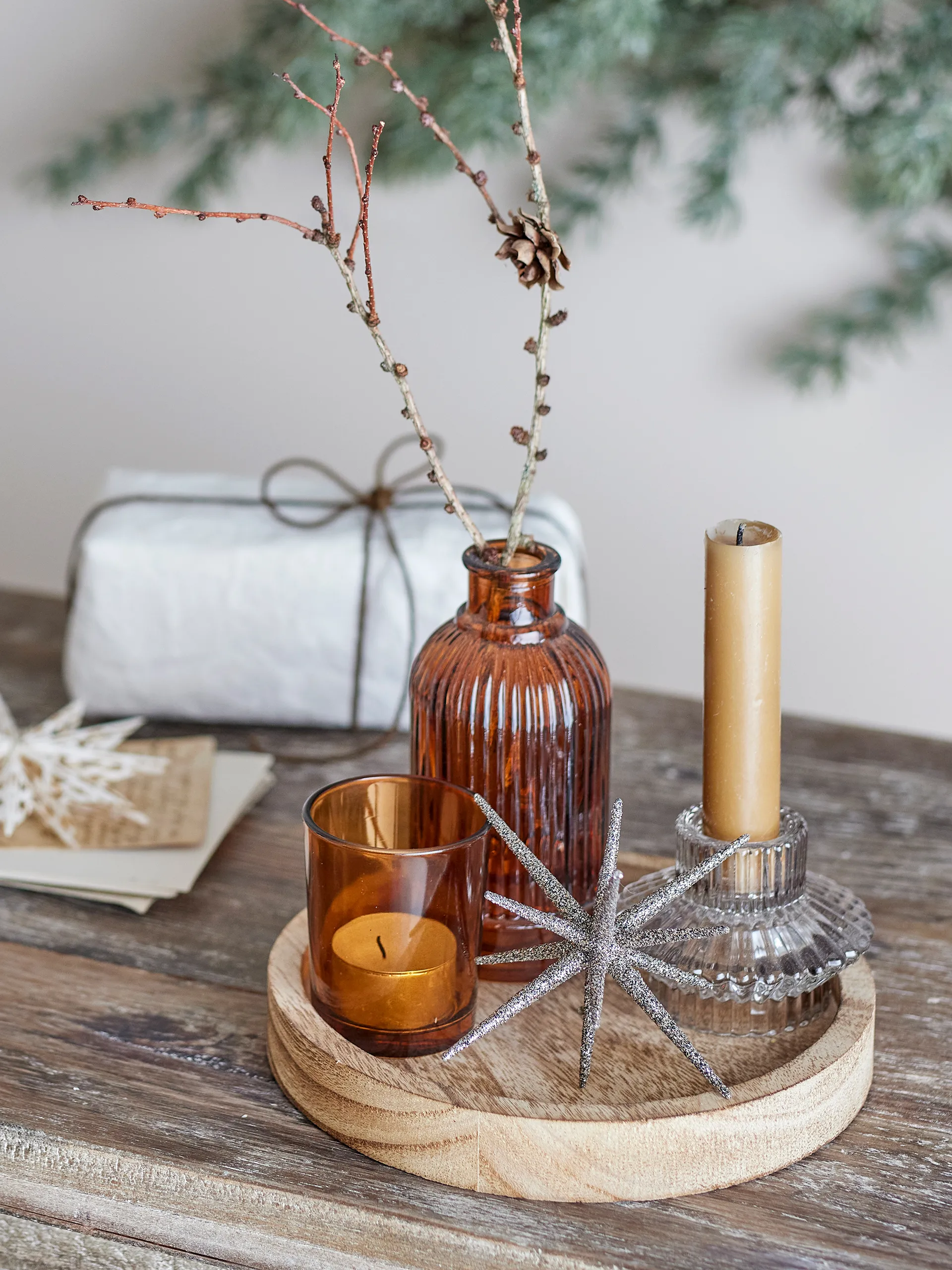 Sanga pyöreä tarjotin koriste-esineillä 6 osaa, Kulta Bloomingville