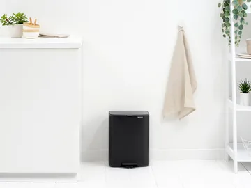 Bo poljinroskakori 12 l - Matt black - Brabantia