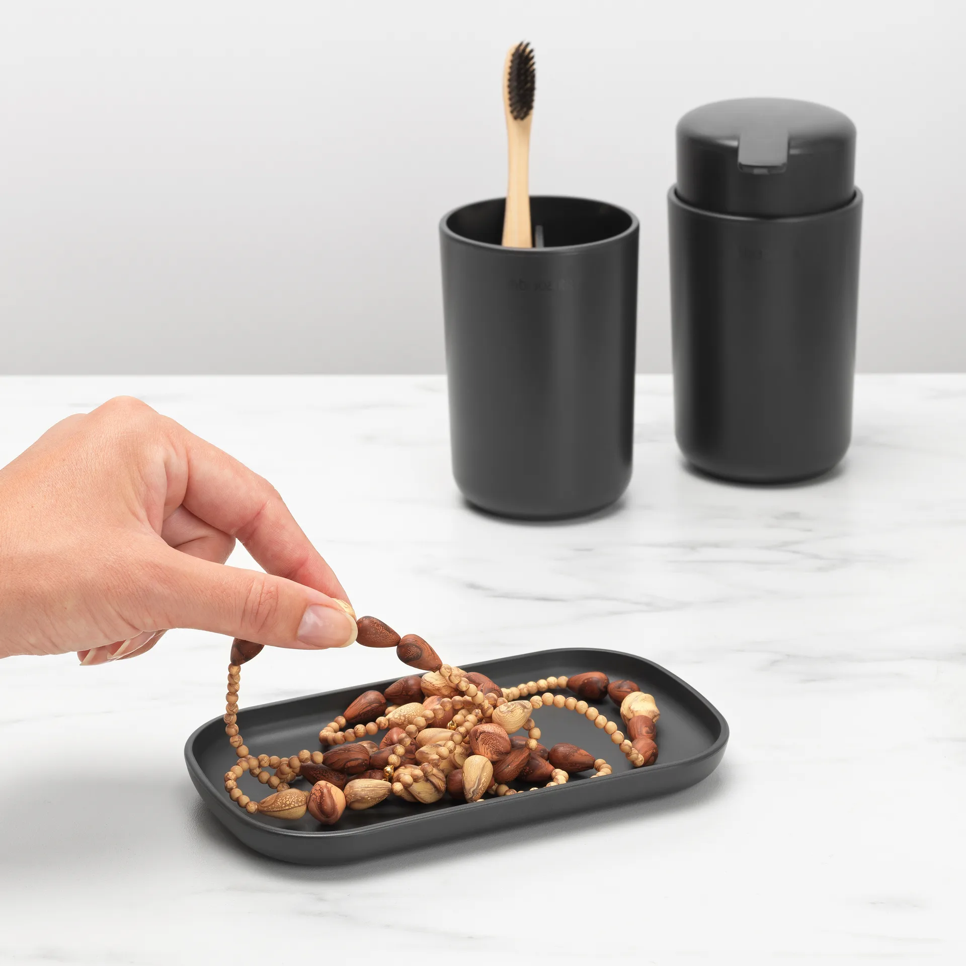 Brabantia ReNew käsienpesuallassetti, 3 osaa, Tummanharmaa Brabantia