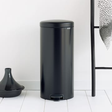 New Icon poljinroskis 30 litraa - matt black (musta) - Brabantia