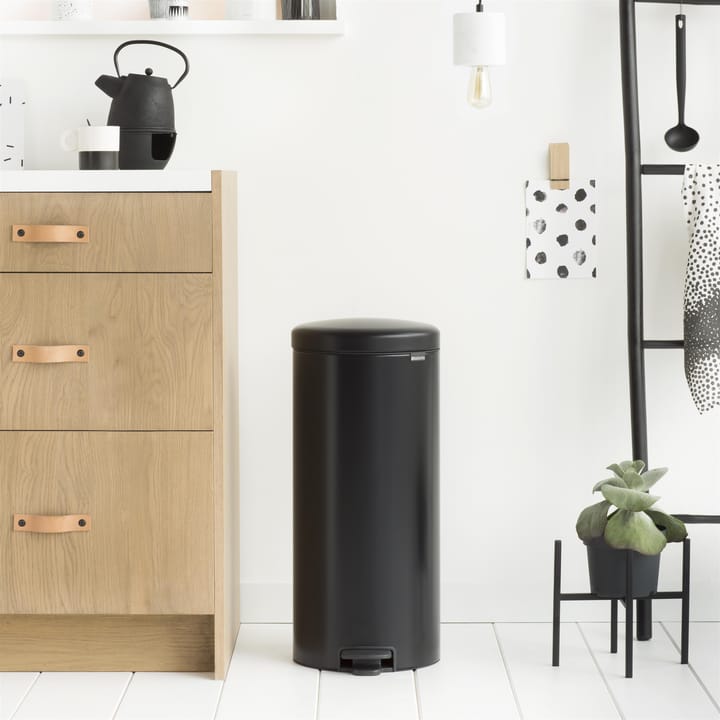 New Icon poljinroskis 30 litraa, matt black (musta) Brabantia