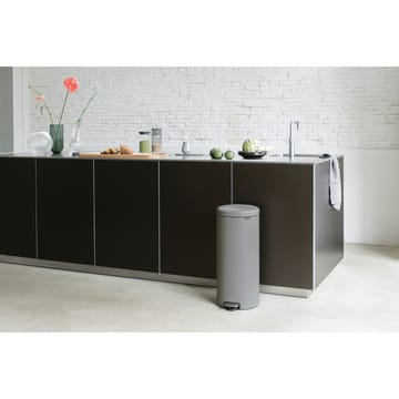 New Icon poljinroskis 30 litraa - Mineral concrete grey - Brabantia