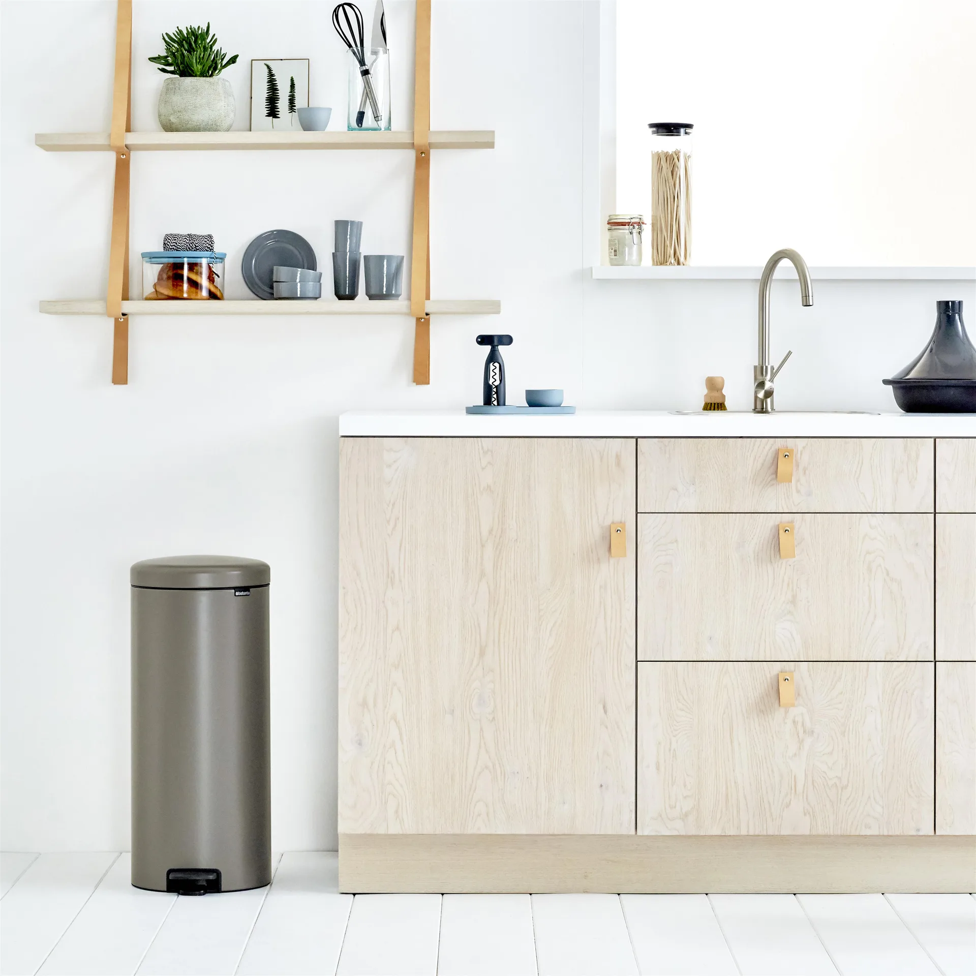 New Icon poljinroskis 30 litraa, platinum Brabantia