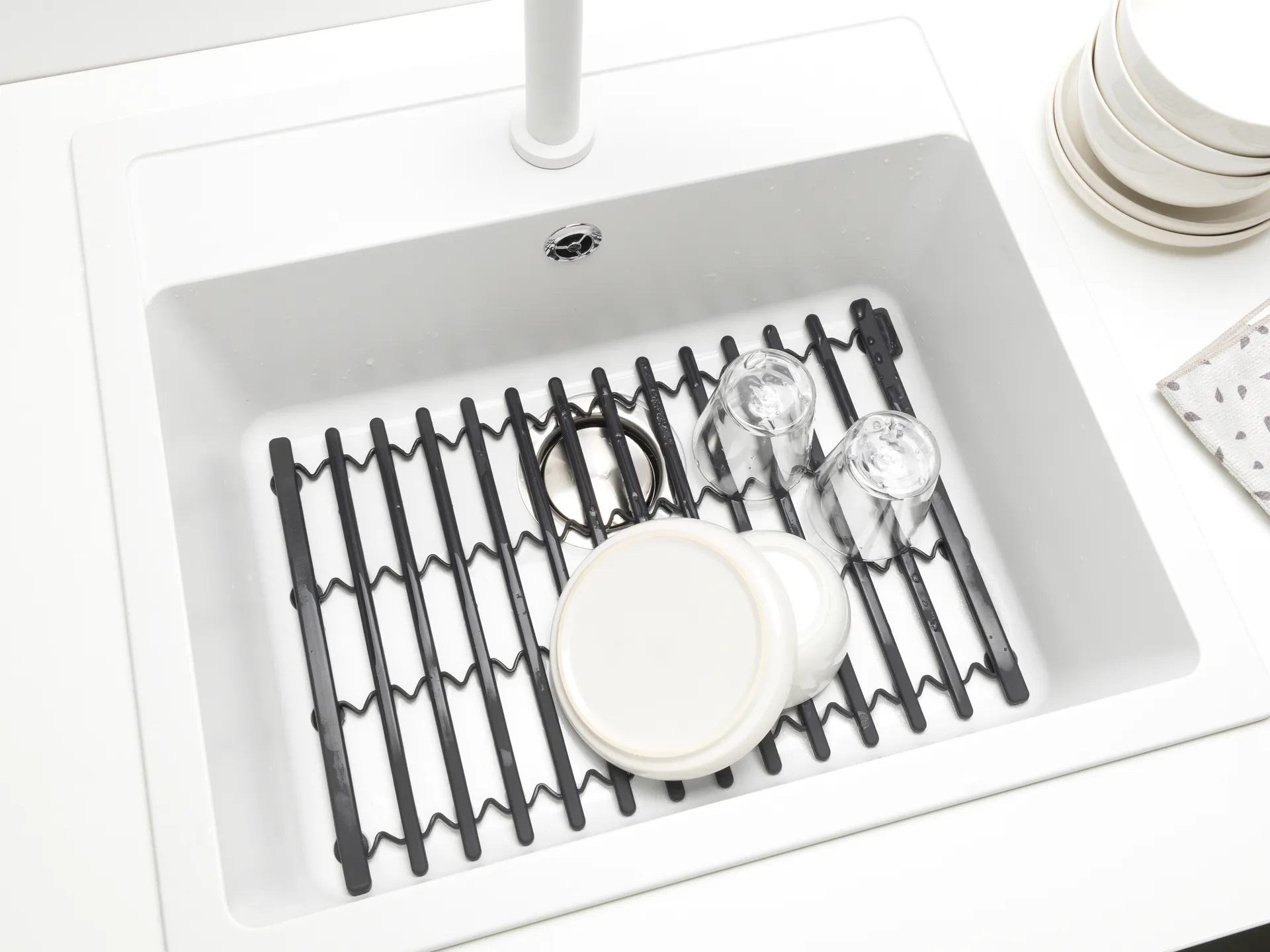 Sinkside tiskimatto 30x30 cm, Tummanharmaa Brabantia