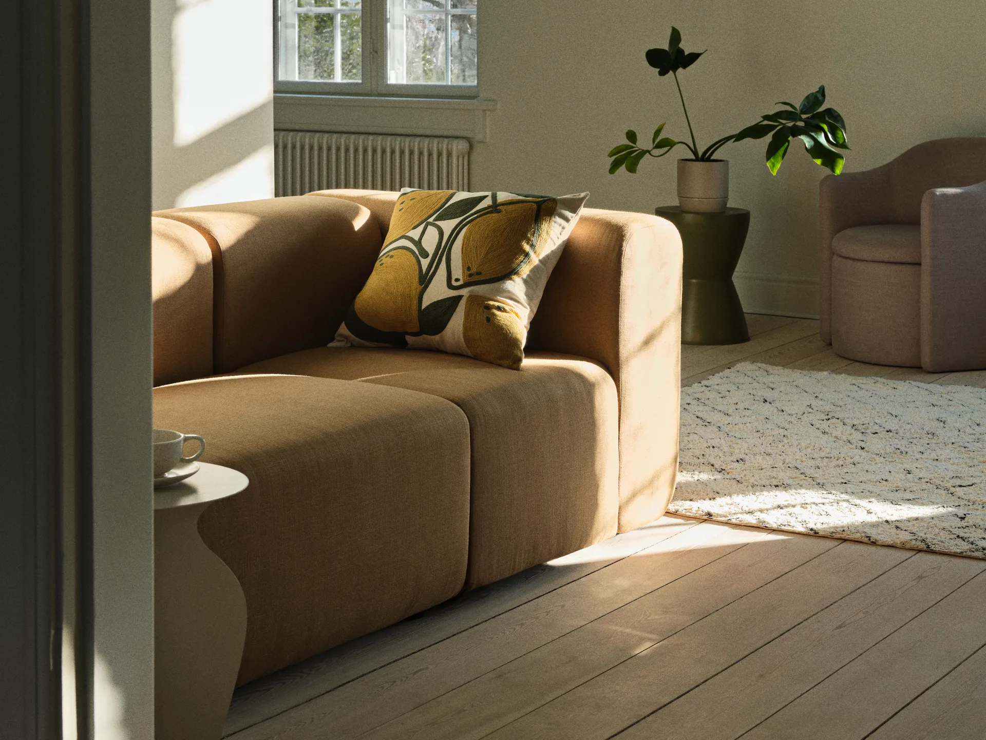 Ebbe jakkara Ø33x46 cm, Army green Broste Copenhagen