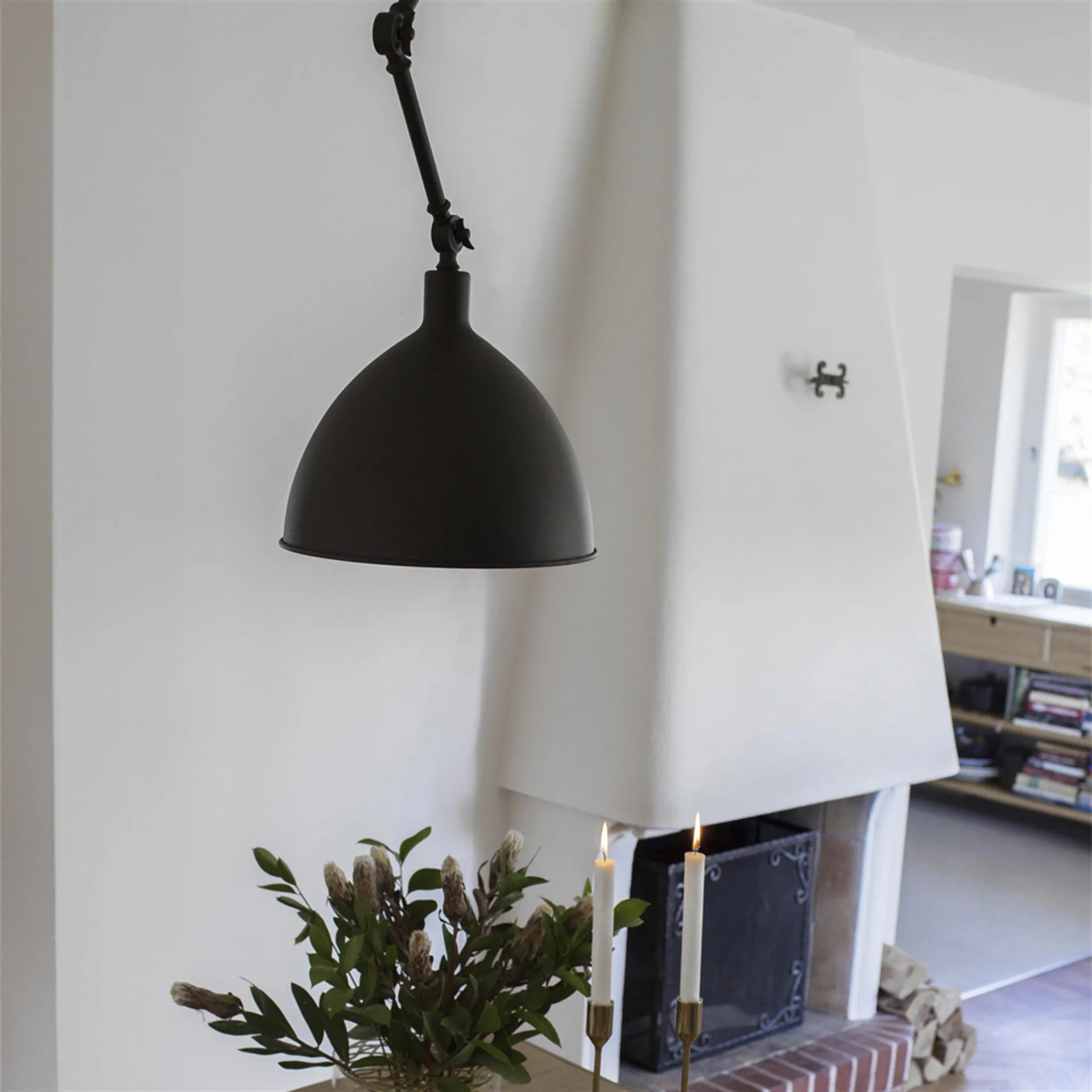 Bazar kattovalaisin, Hiekanmusta By Rydéns