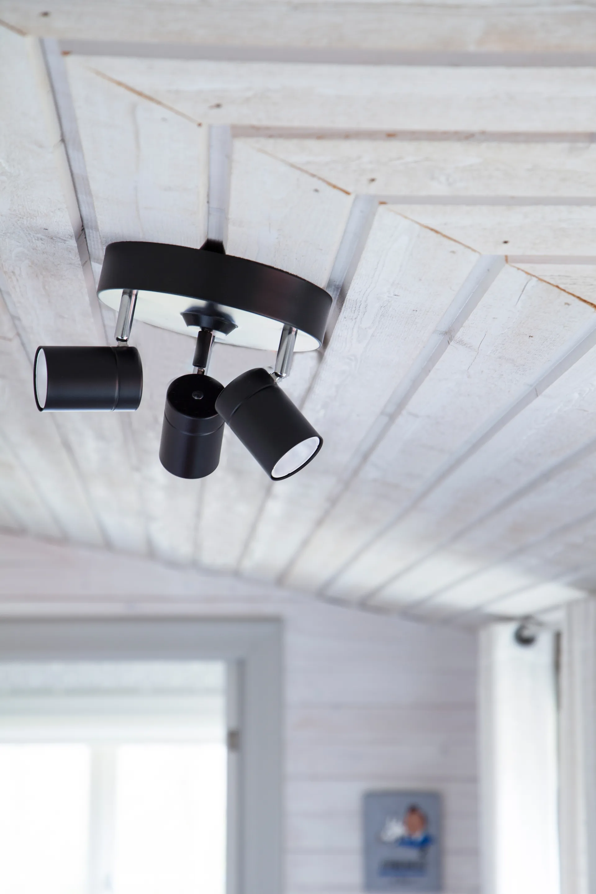 Correct 3 spottivalaisin, Musta By Rydéns