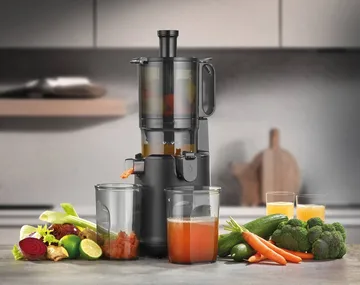 Caso Slow Juicer Pro mehustin - Musta - Caso