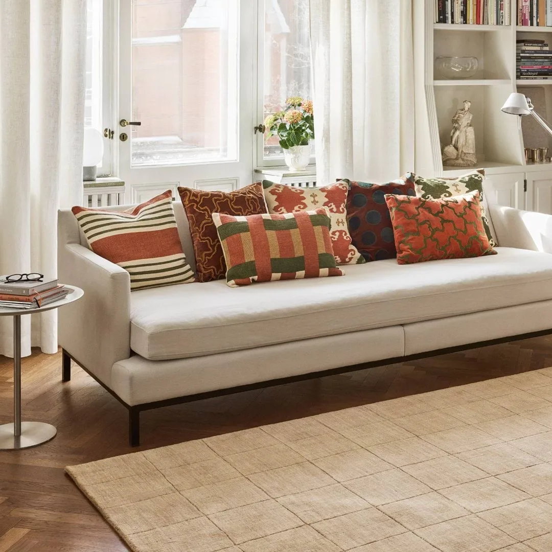 Benaras tyynynpäällinen, Apricot Orange–Khaki–Cactus Green, 40x60 cm Chhatwal & Jonsson