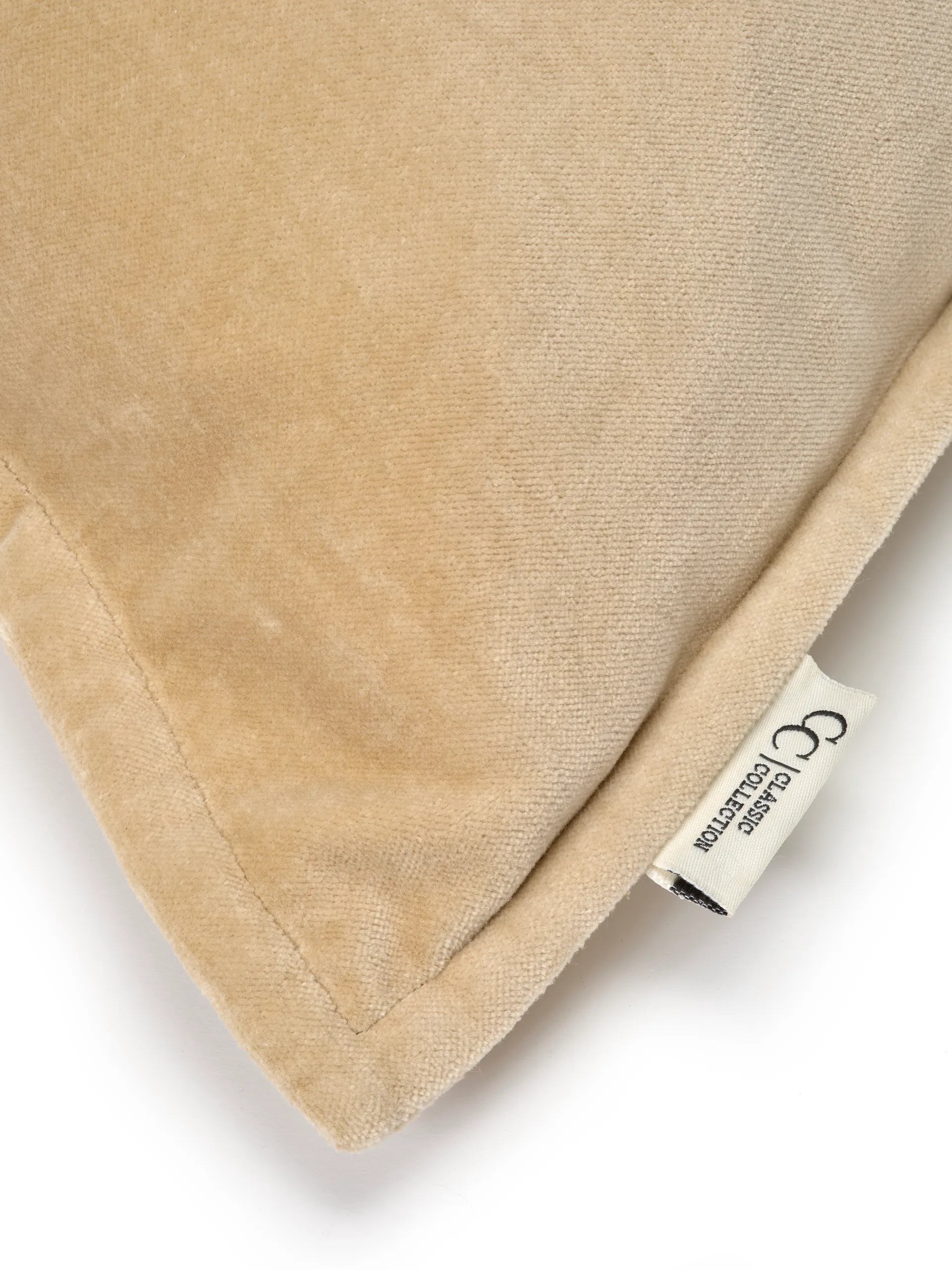 Classic Velvet tyynynpäällinen 50x50 cm, Hiekka Classic Collection