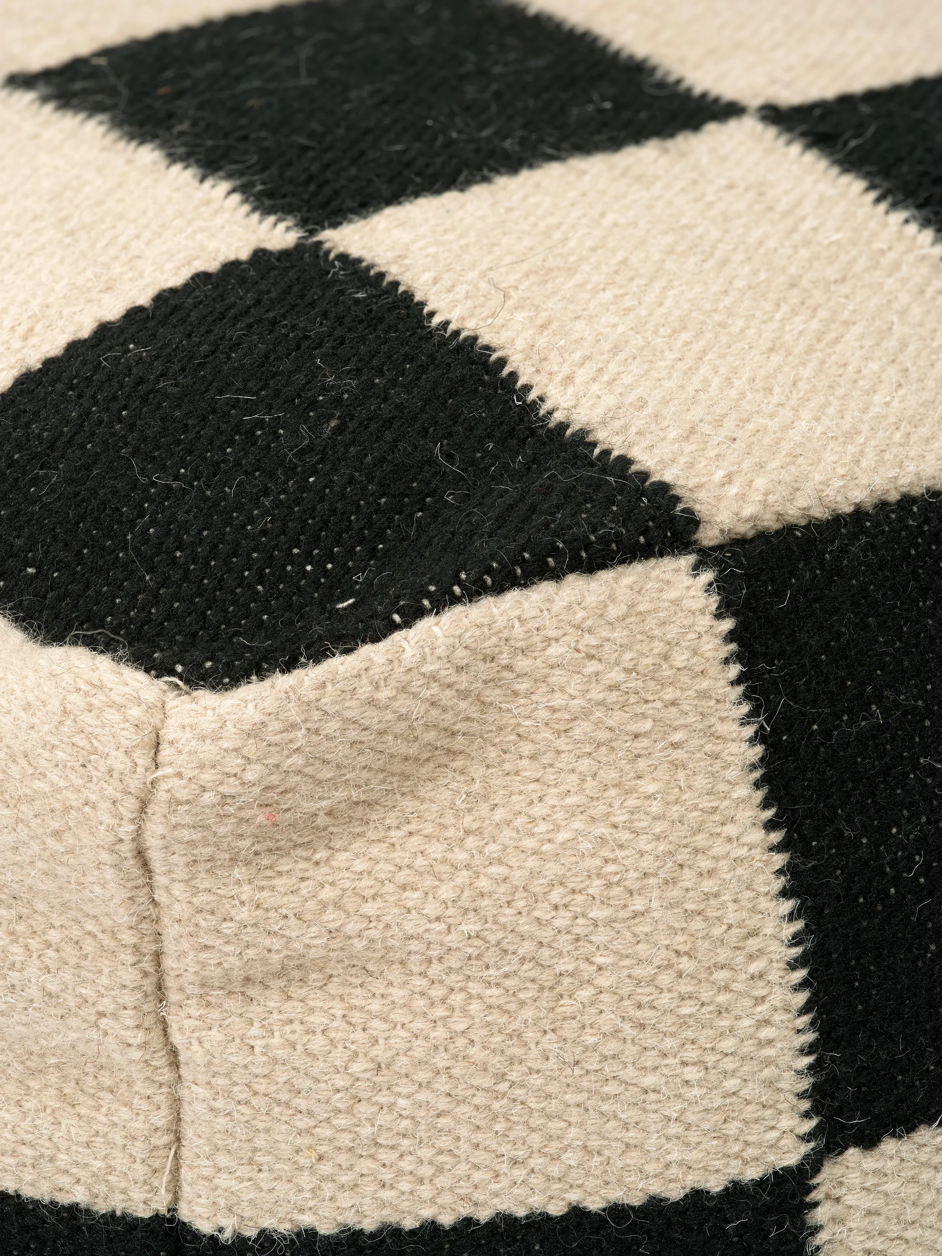 Neliö puffi 50×50 cm, Musta natura Classic Collection