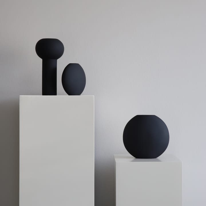 Pillar maljakko 24 cm, Musta Cooee Design