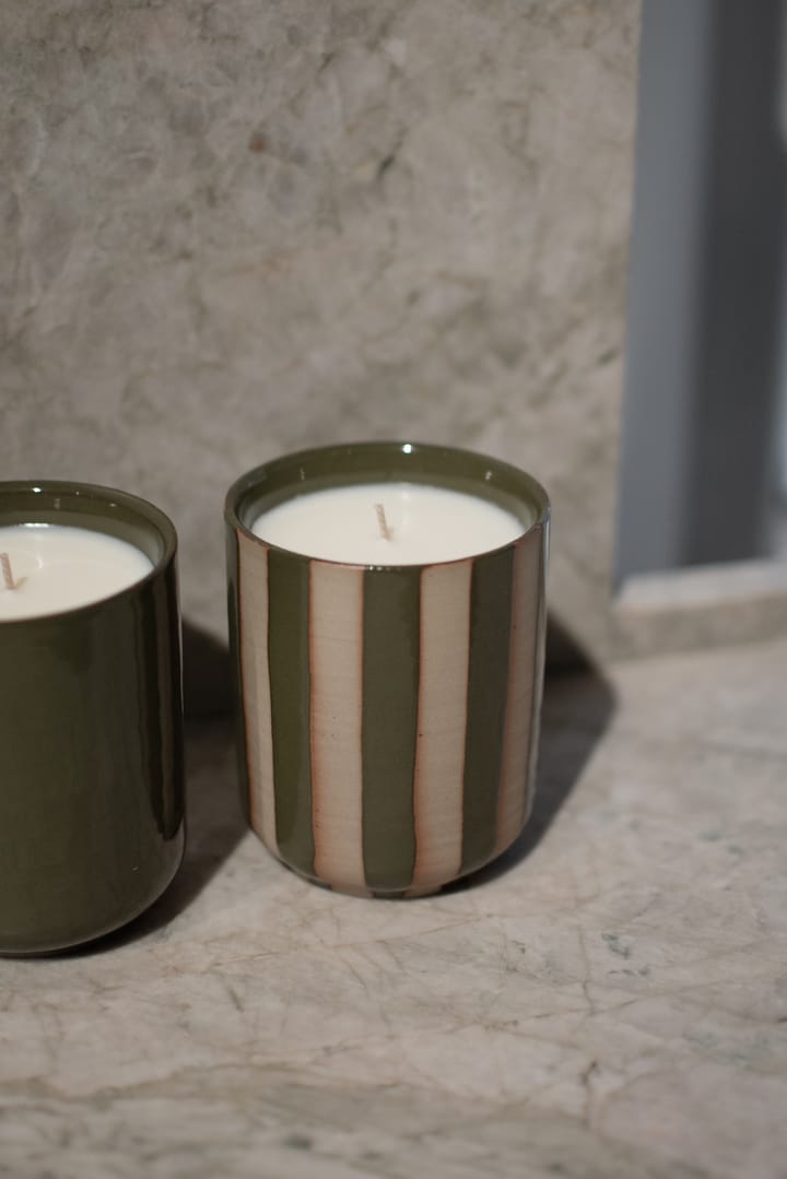 Burn tuoksukynttilä 60 h, Stripe green DBKD