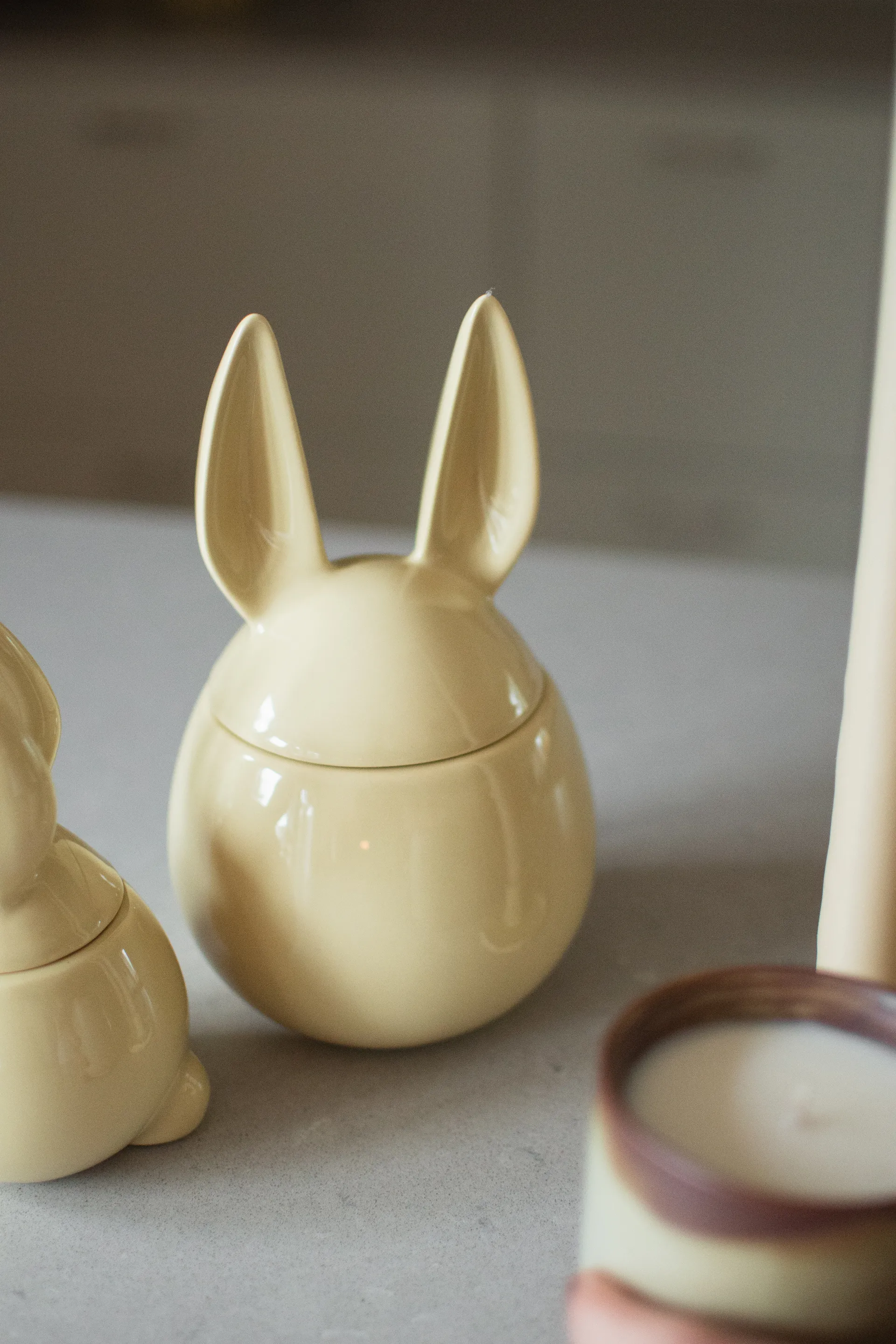 DBKD Eating rabbit kulho iso, Kiiltävä keltainen DBKD