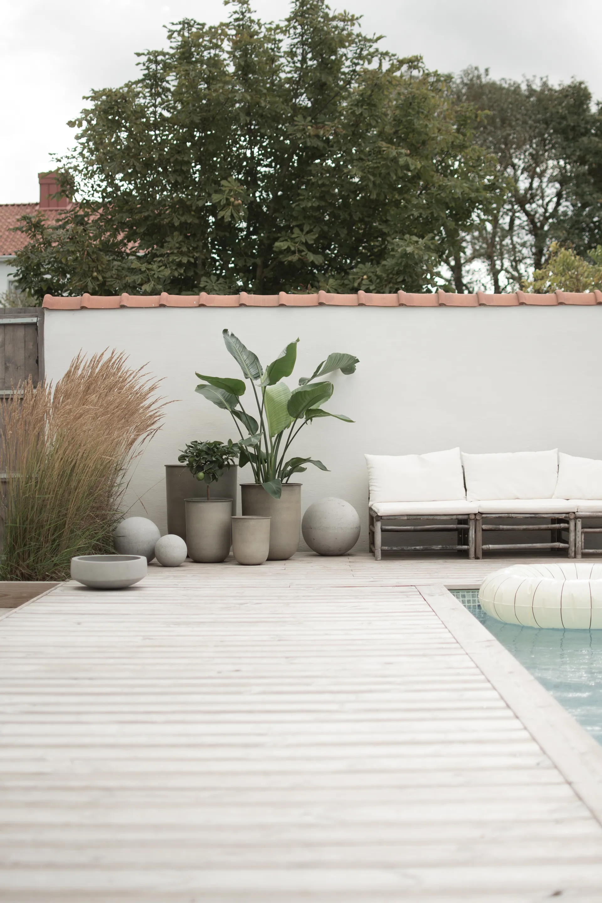 Out ruukku 4 osaa, Beige DBKD