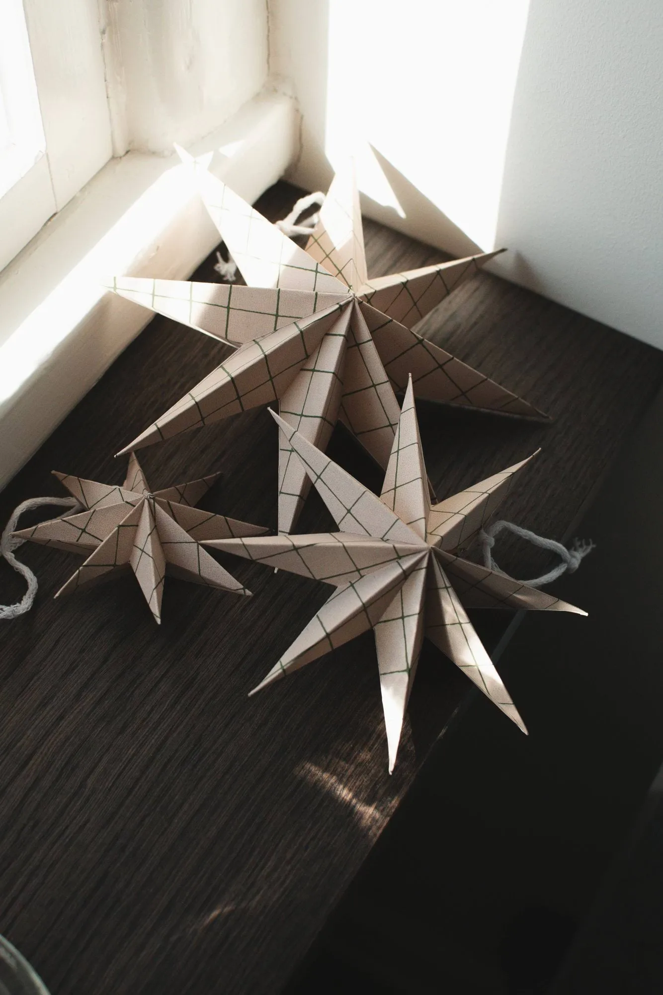 Paper-winter tähti koriste-riipus, Square sand, medium, Ø14 cm DBKD