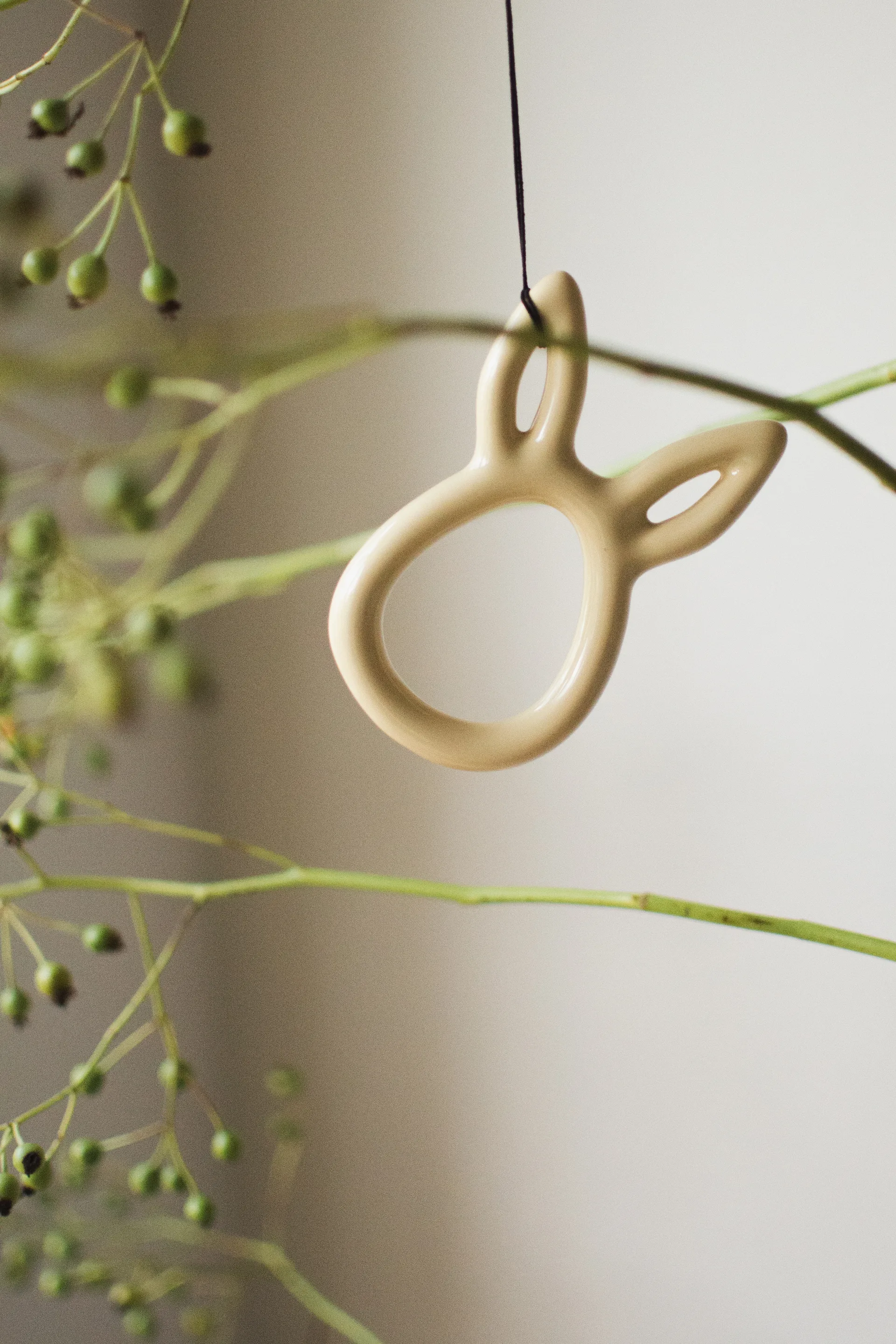 Sprinkle rabbit pääsiäiskoriste 8 cm, Kiiltävä keltainen DBKD