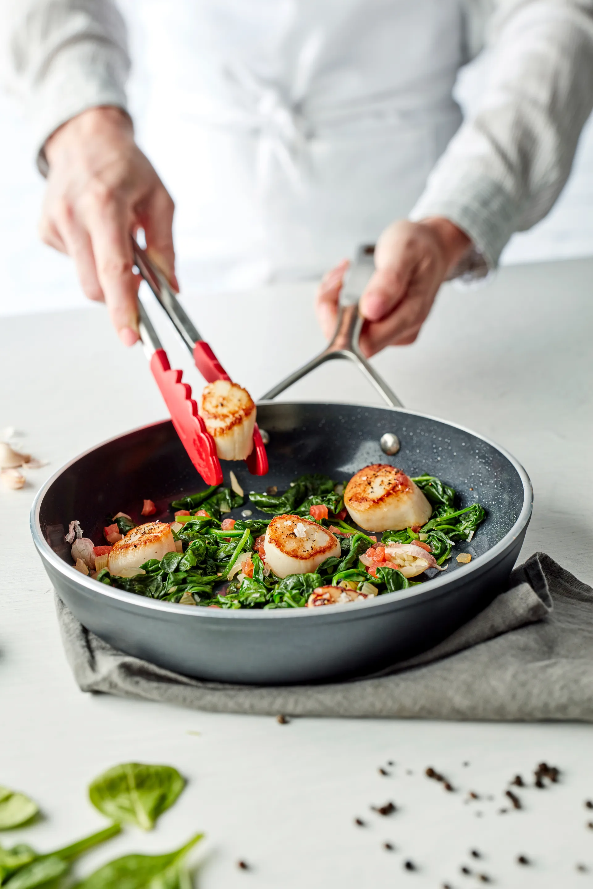 Alu Pro 5 Ceraforce paistinpannu keraaminen 5-ply, Ø32 cm Demeyere