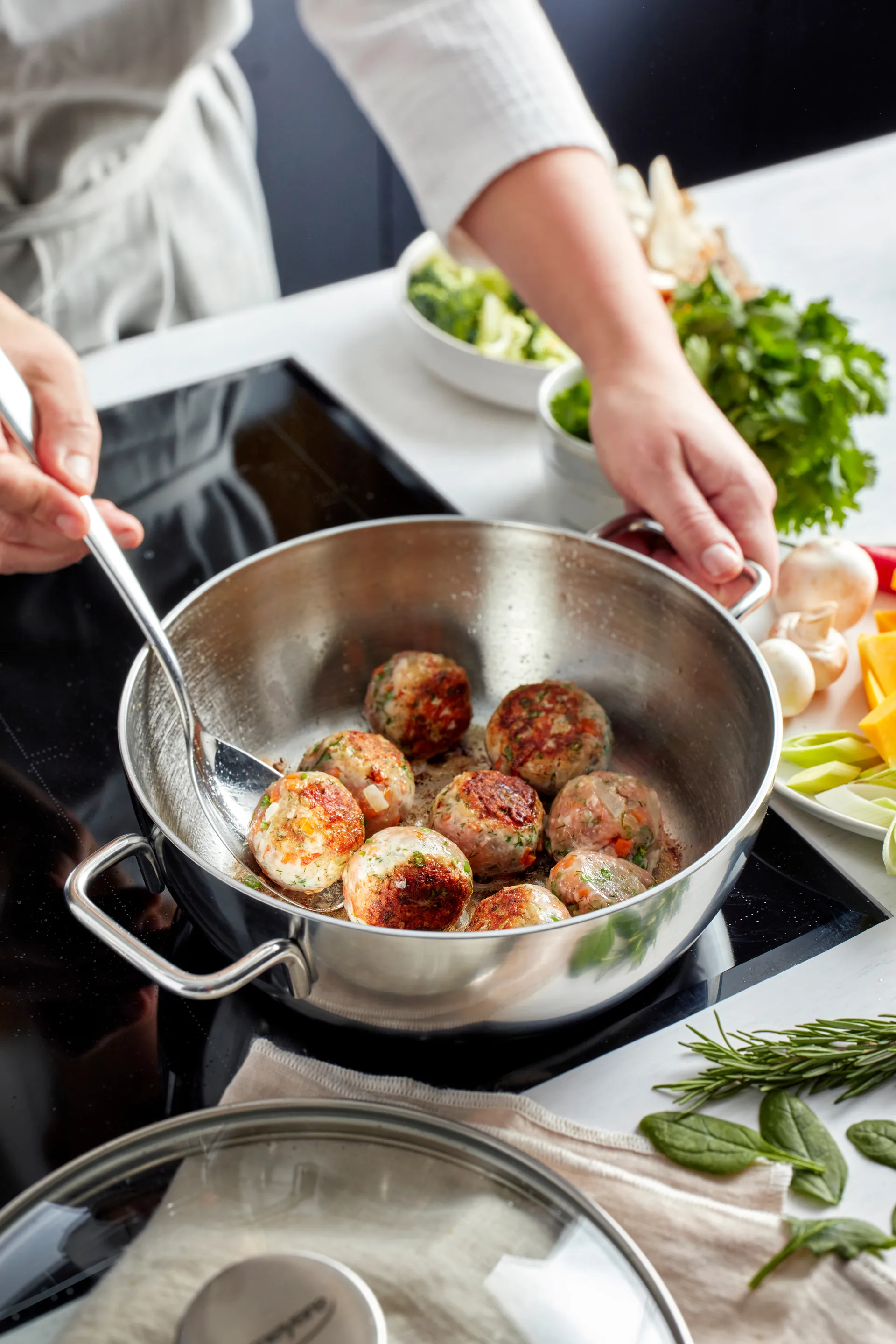 Demeyere Apollo 7 tarjoilupannu ruostumatonta terästä, 3,3 L Demeyere