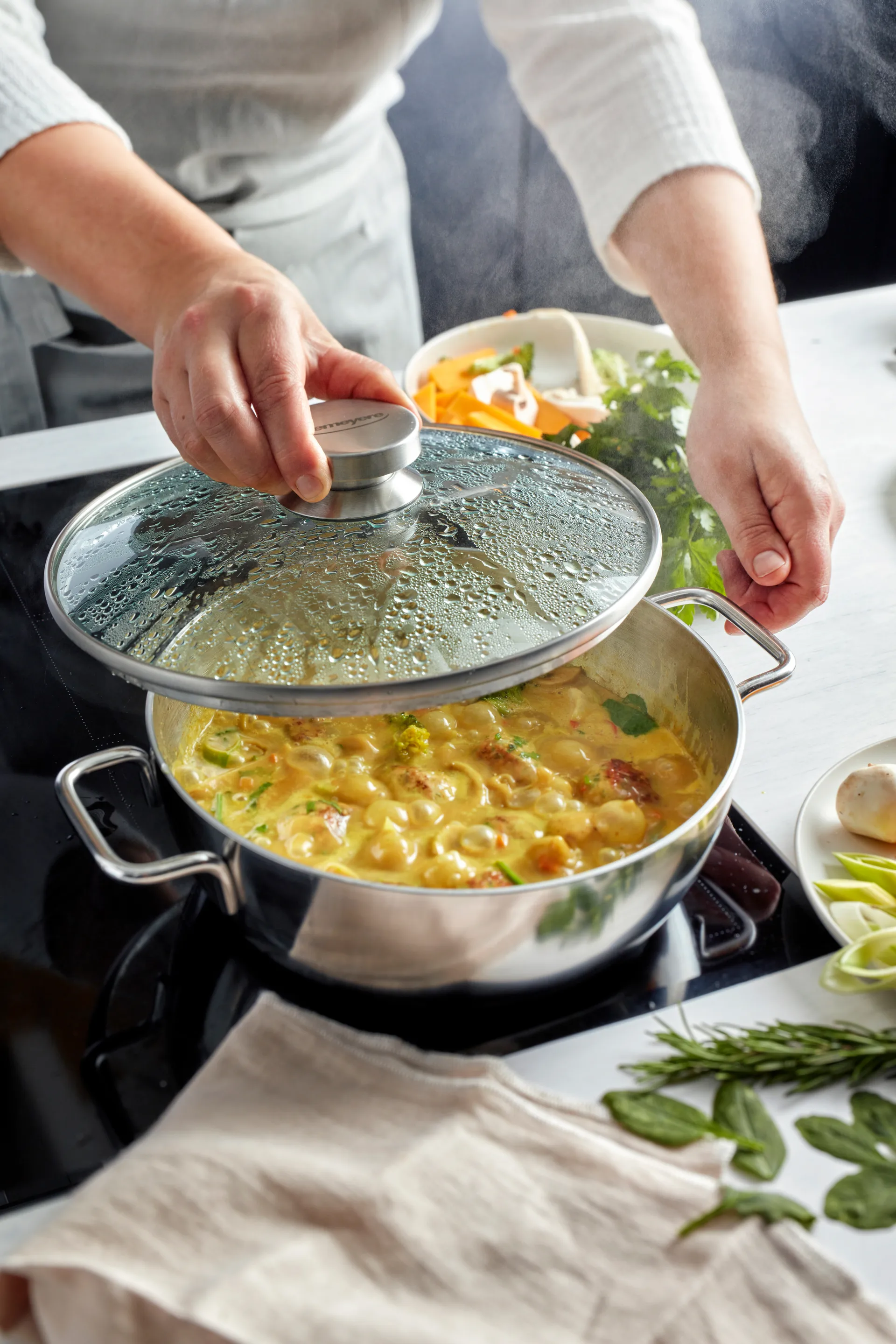 Demeyere Apollo 7 tarjoilupannu ruostumatonta terästä, 4,8 l Demeyere