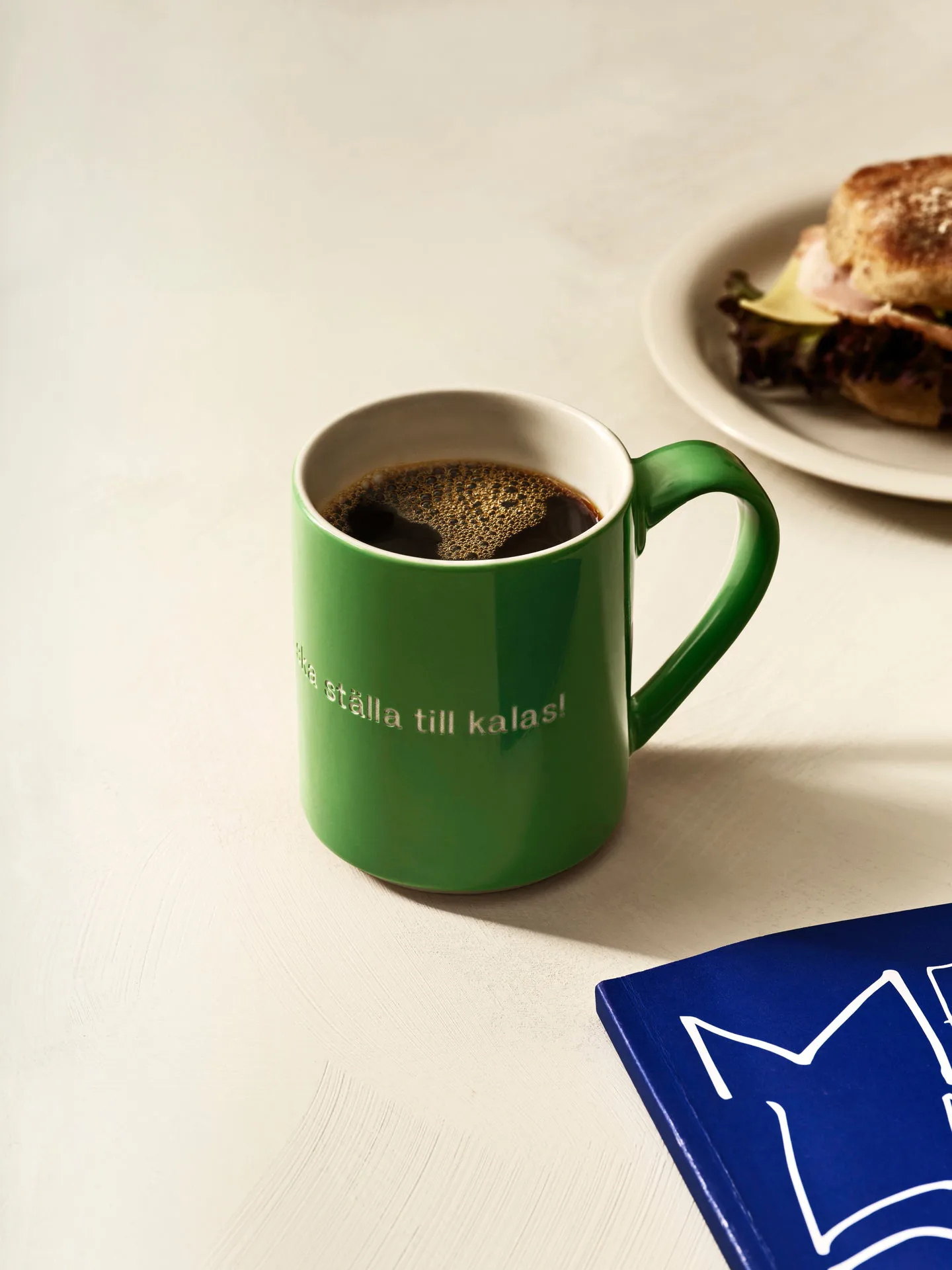 Astrid Lindgren muki, jag vet en som ska…, Ruotsalainen teksti Design House Stockholm