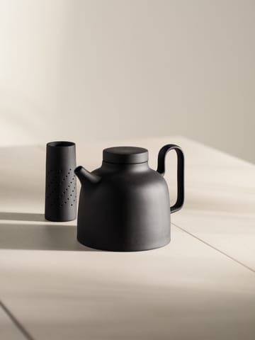 Sand teekannu 65 cl - Black clay - Design House Stockholm