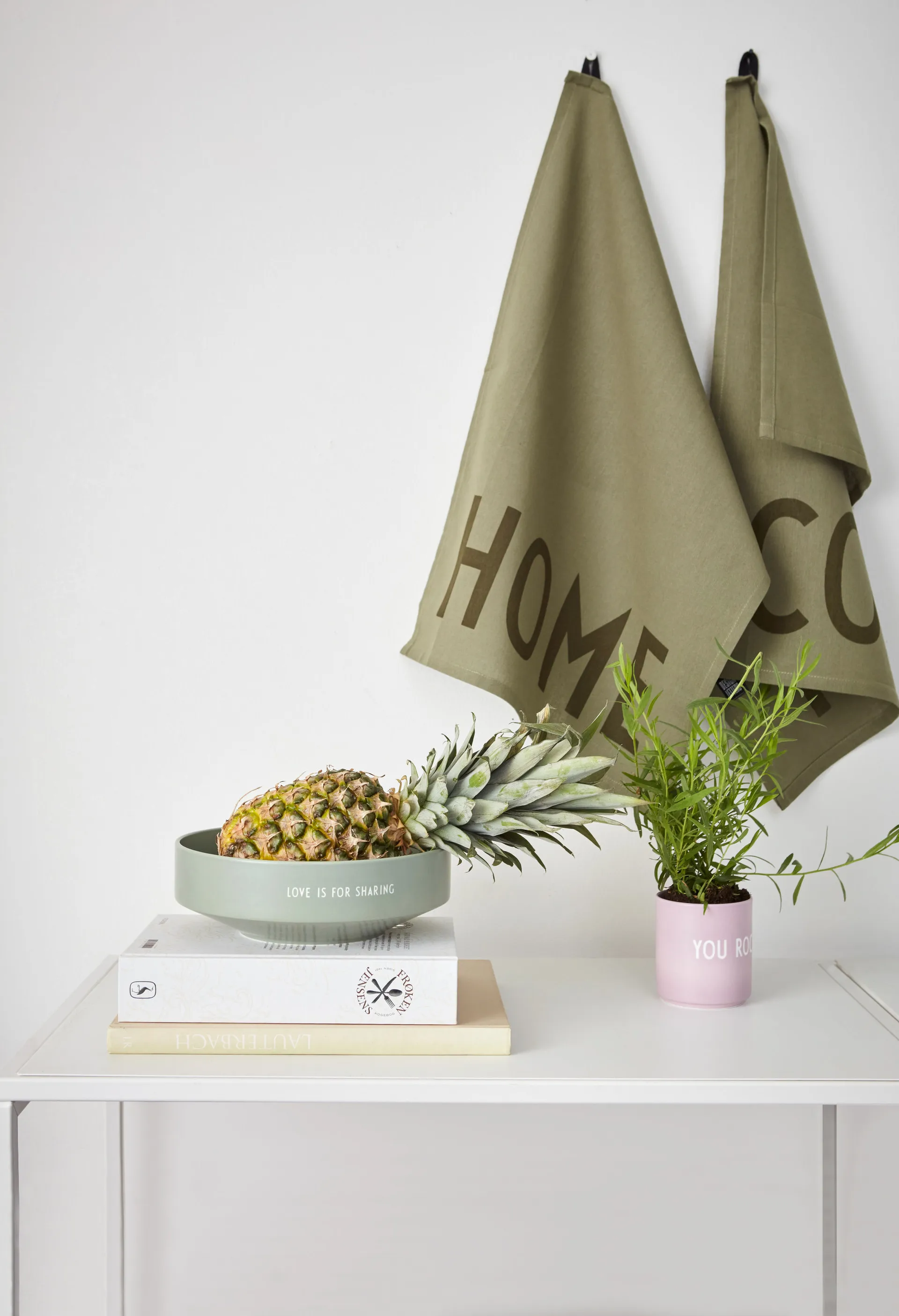 Design Letters -suosikkikulho medium Ø 17,5 cm, Green Design Letters