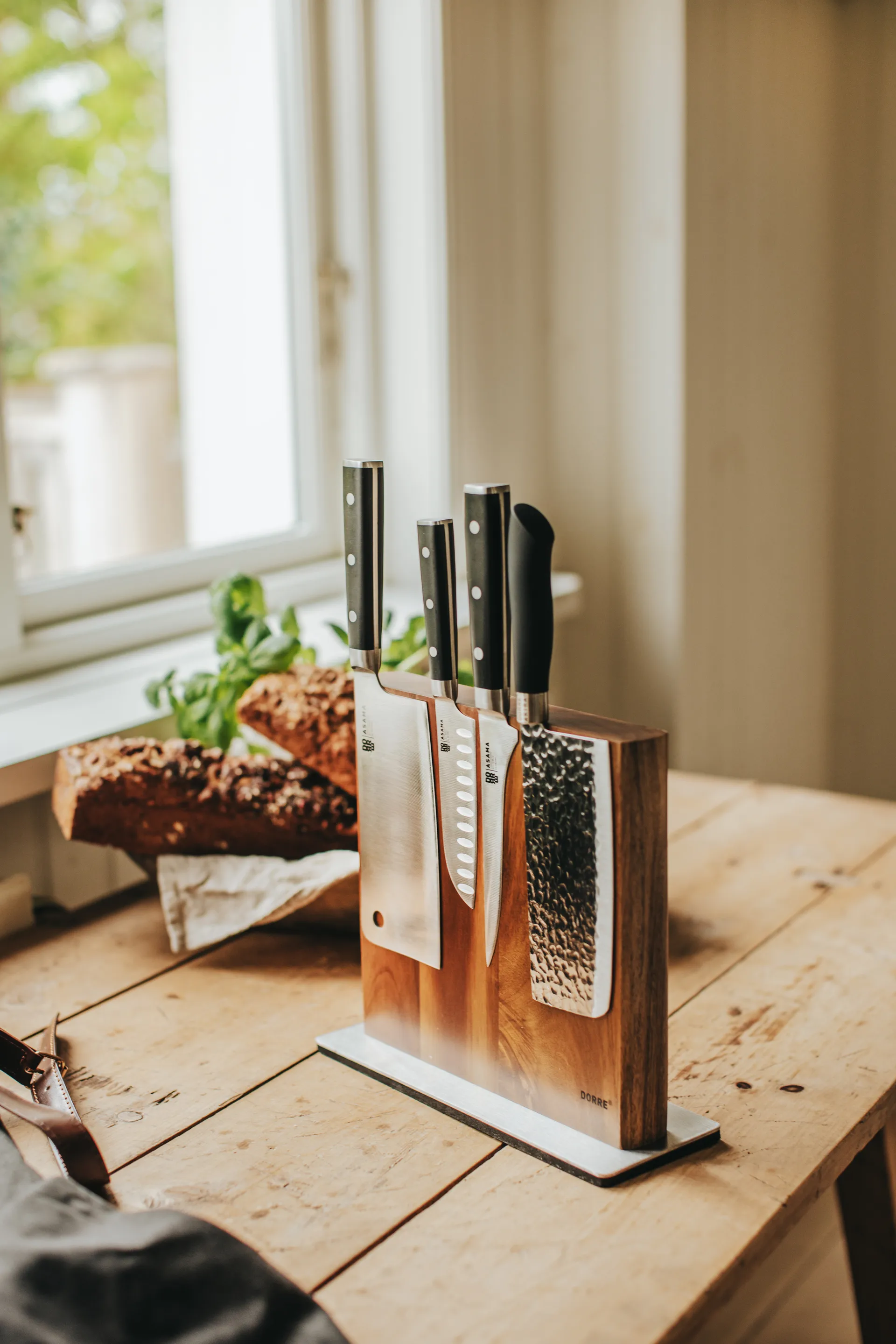 Akira kiinalainen kokkiveitsi 30 cm, Musta Dorre